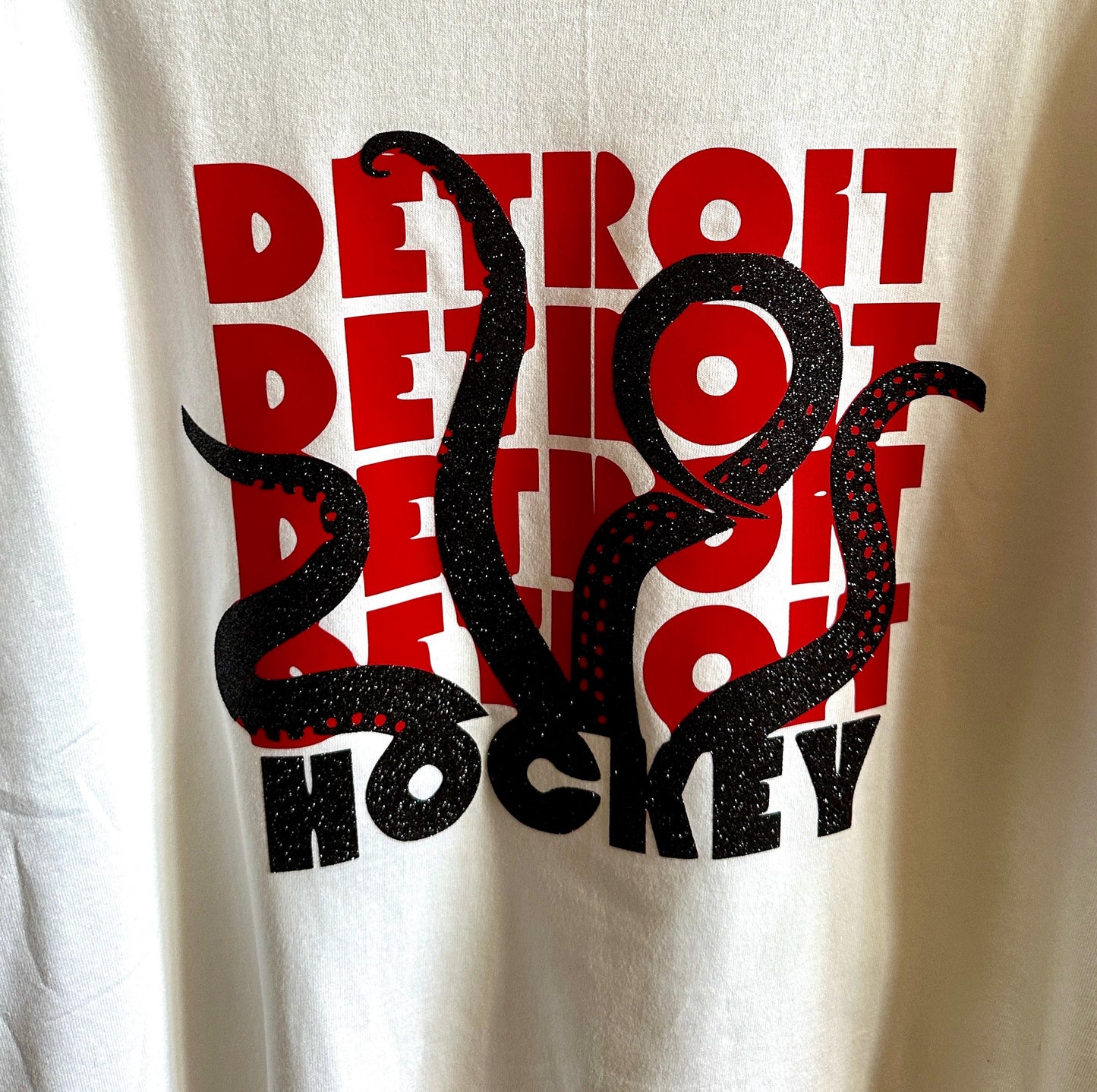 DETROIT REDWINGS HOCKEY T-shirt crew neck and now Hoodies!