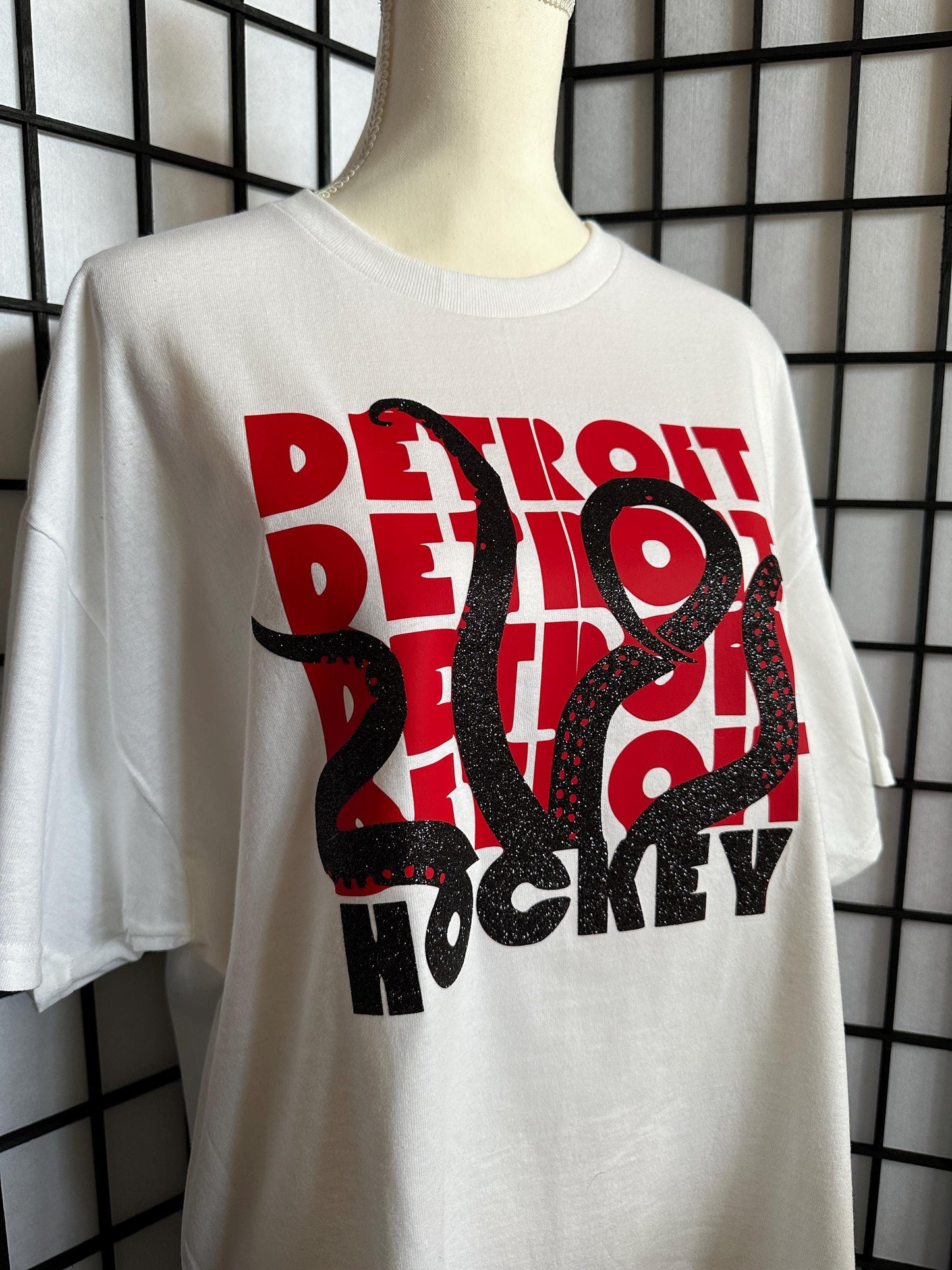 DETROIT REDWINGS HOCKEY T-shirt crew neck and now Hoodies!